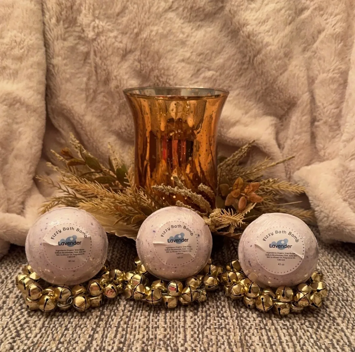Lily Lake Lavender Bath Bombs 4 pack