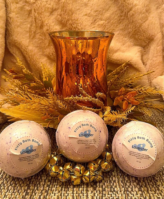 Lily Lake Lavender Bath Bombs 4 pack